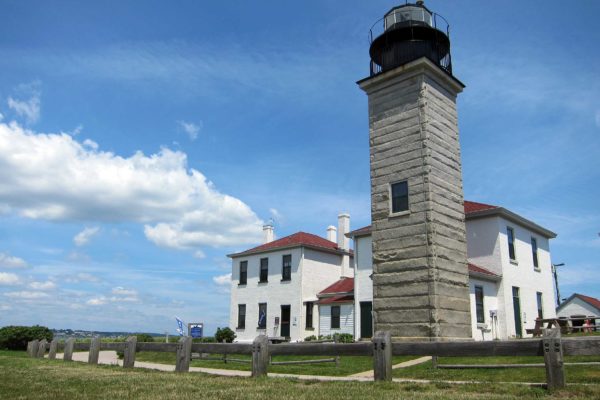 Beavertail-Lighthouse-Jamestown-RI_morgue-file